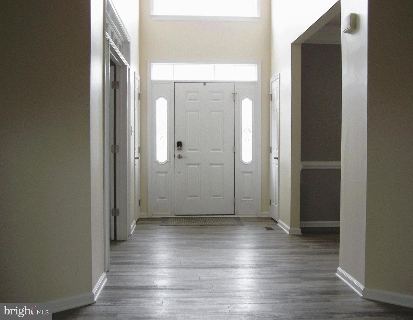 4 Hunt Place photo 2