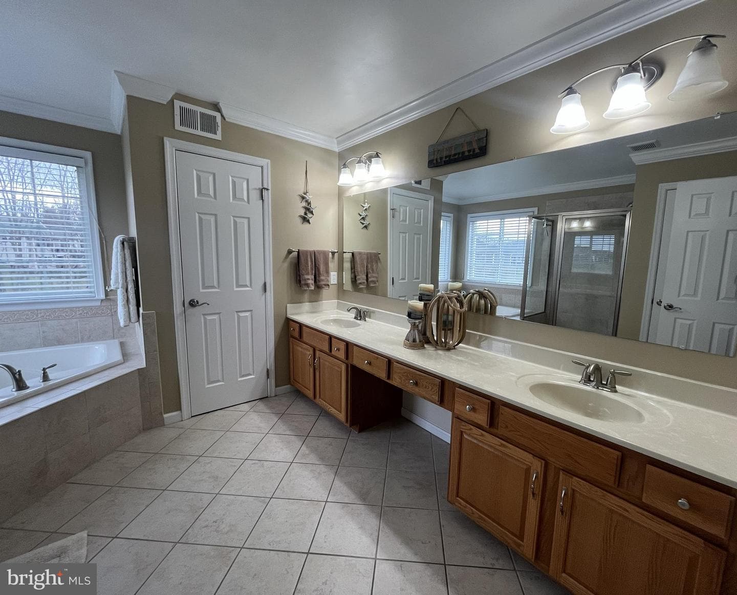 4 Hunt Place photo 32