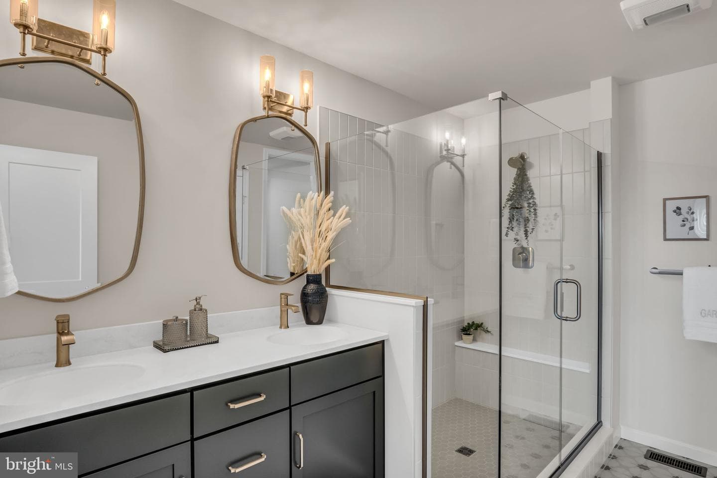 530 Coral Bells Drive photo 11