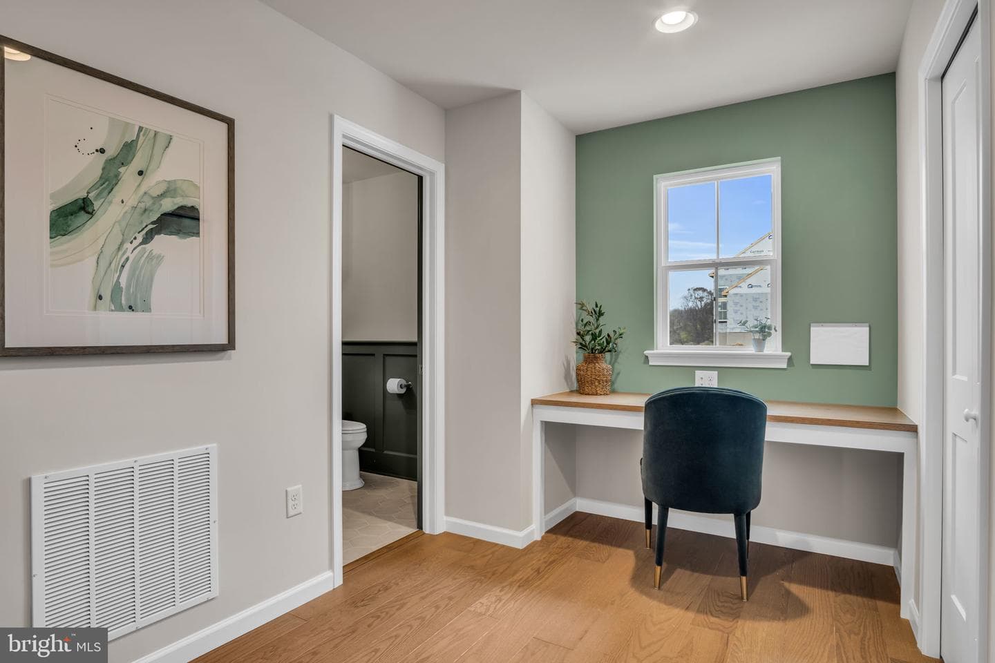 530 Coral Bells Drive photo 5