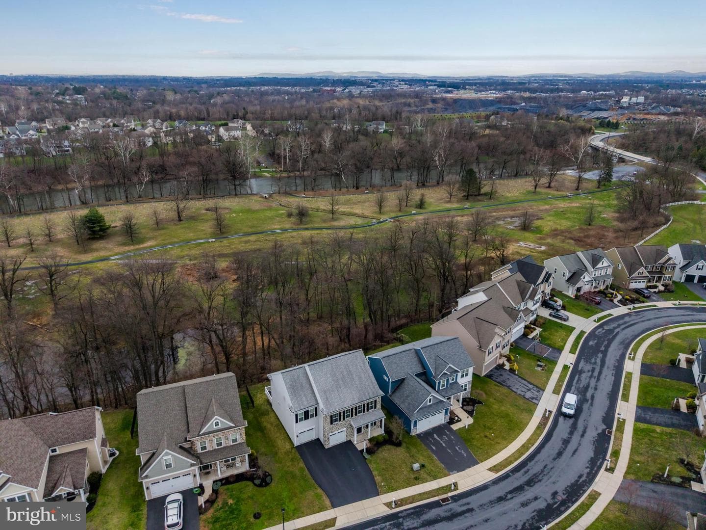 16 Bobolink Court photo 43