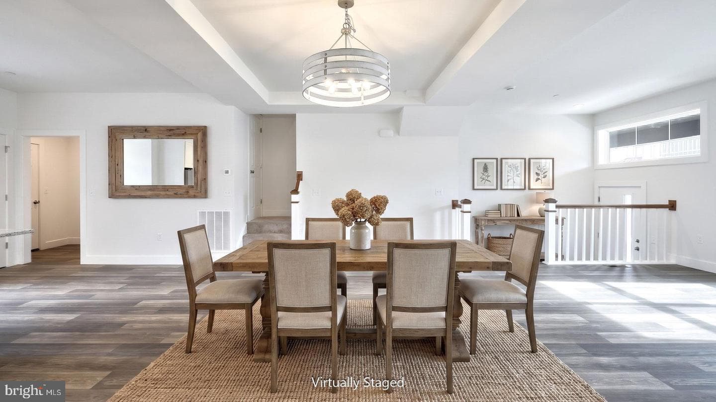 103 Madison Drive photo 4