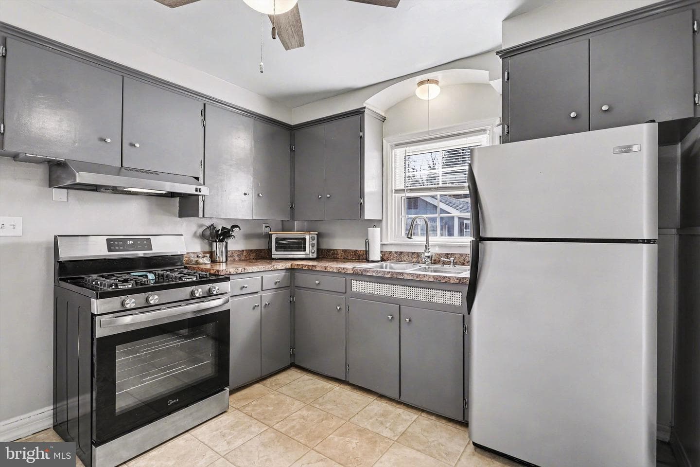 416 Poplar Avenue photo 9
