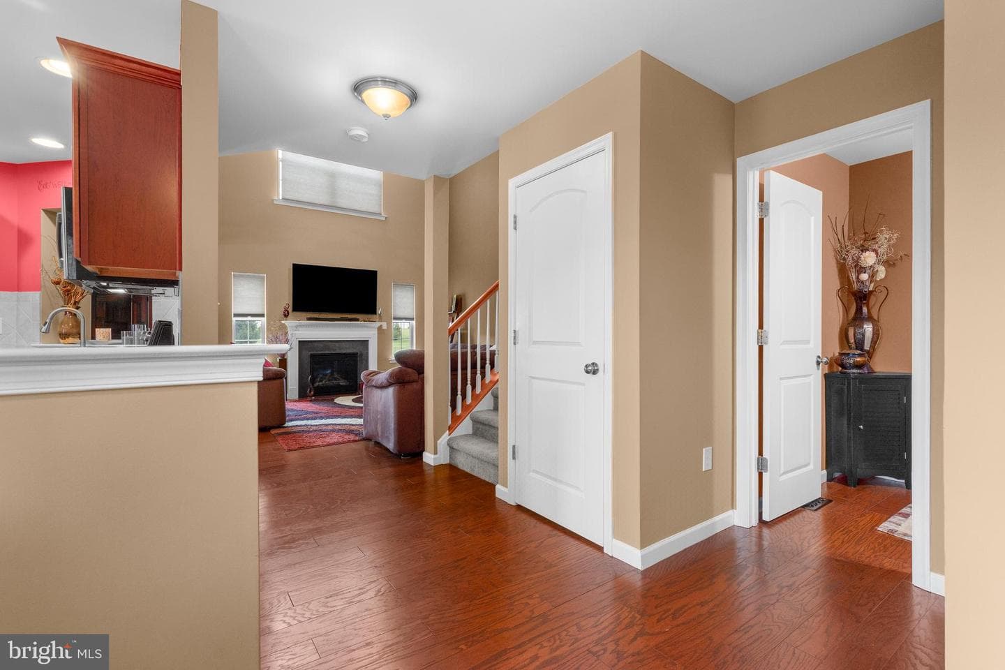 729 Westland Court photo 8