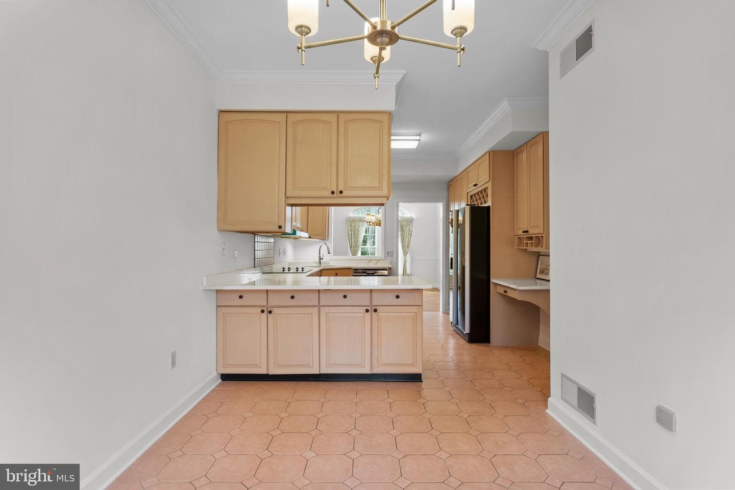 504 Bridgeview Drive photo 11