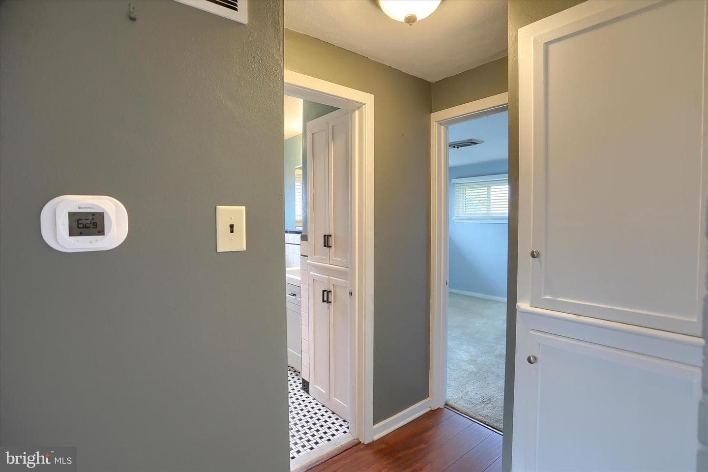 550 Walton Street photo 18