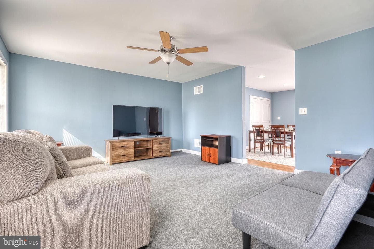 223 Woodridge Dr. photo 8
