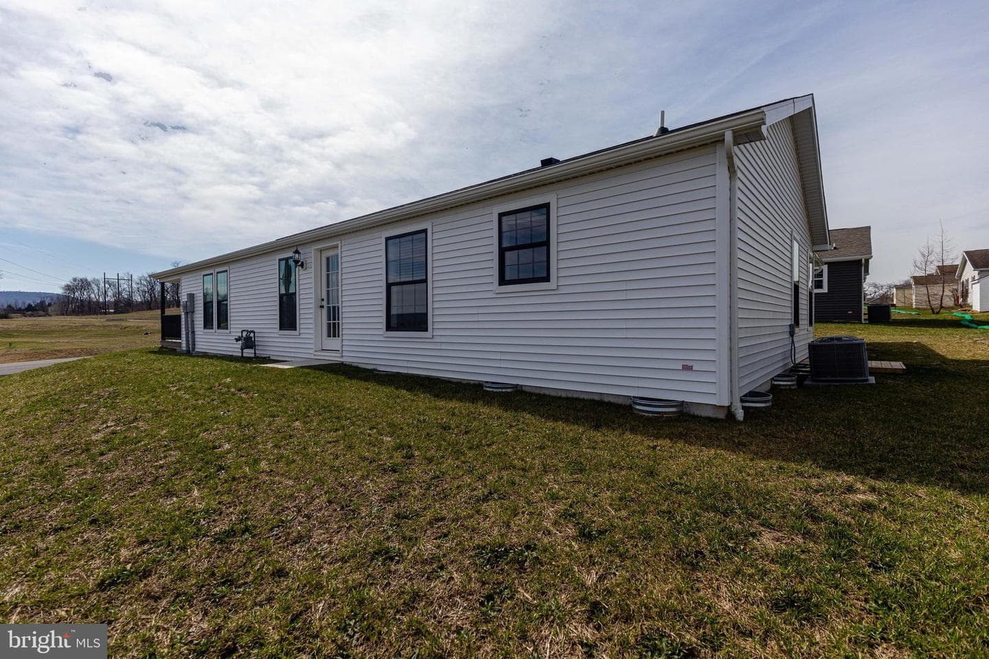 17 Burke Drive photo 16