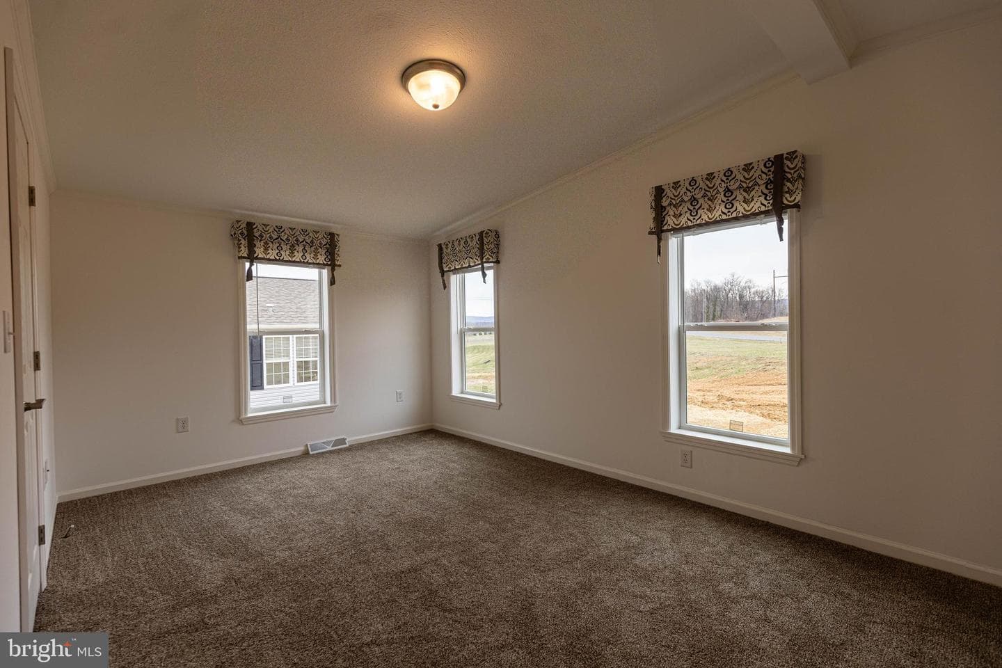 26 Burke Drive photo 35