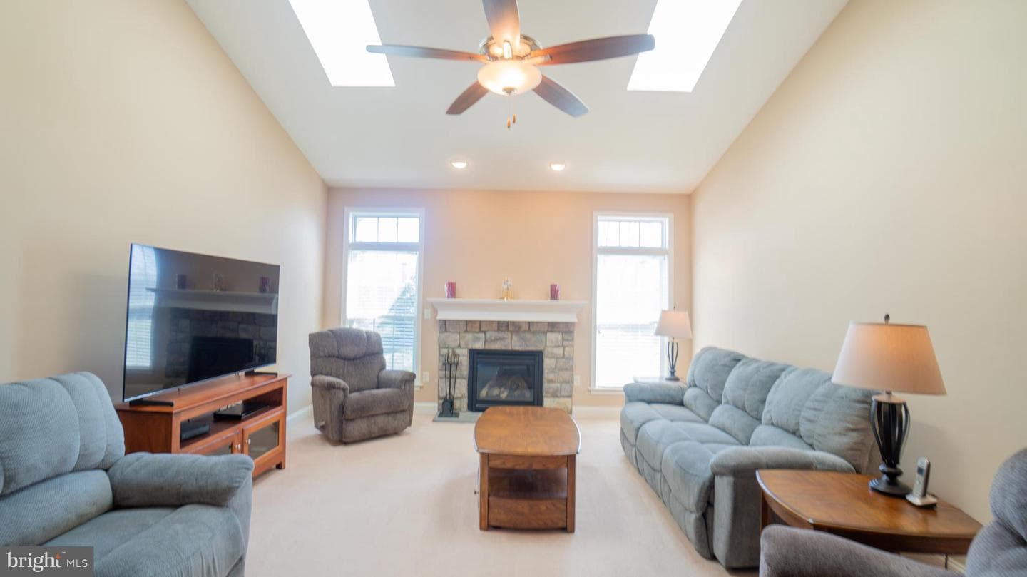 6210 Rivendale Court photo 16