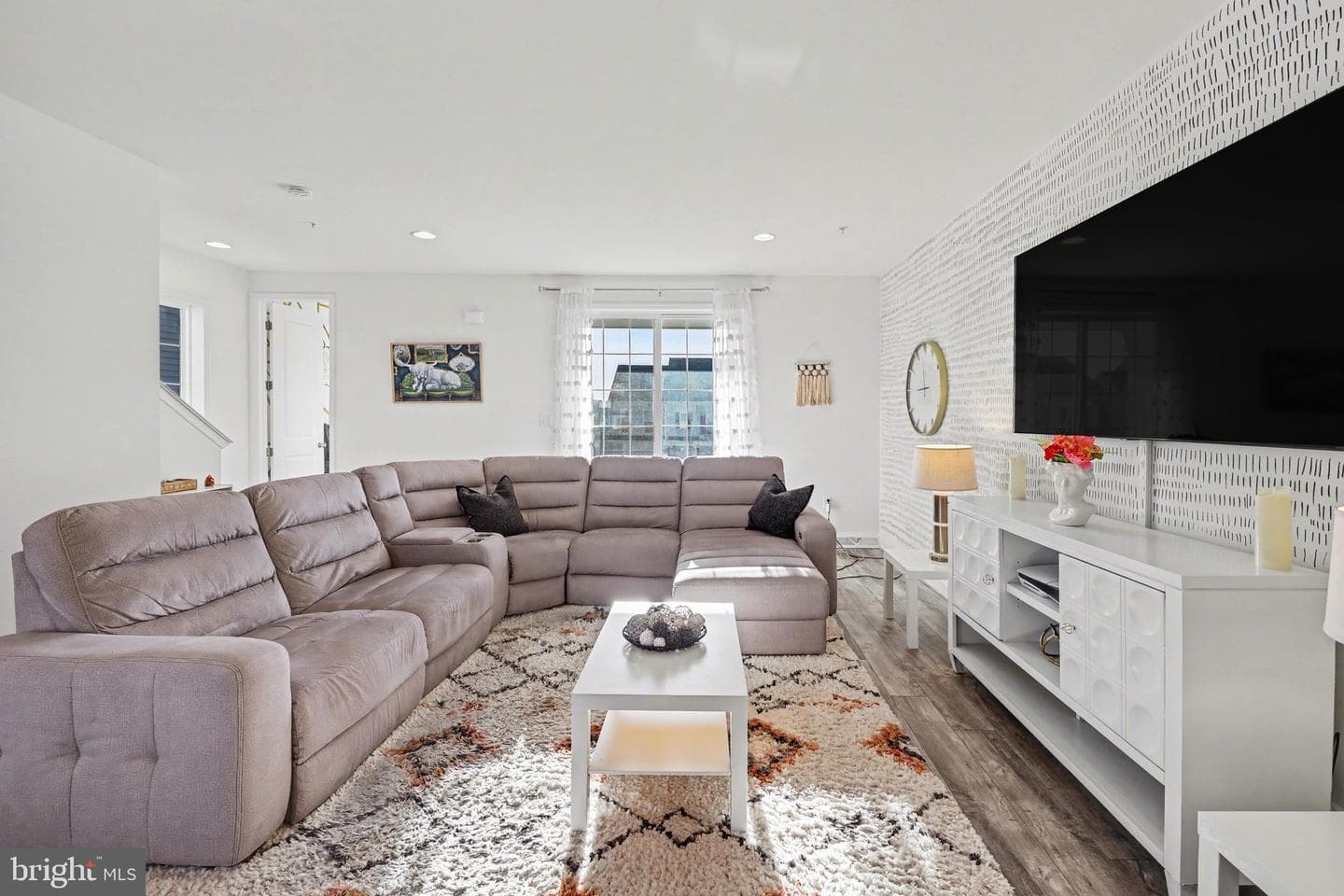 3111 Ben Street photo 17