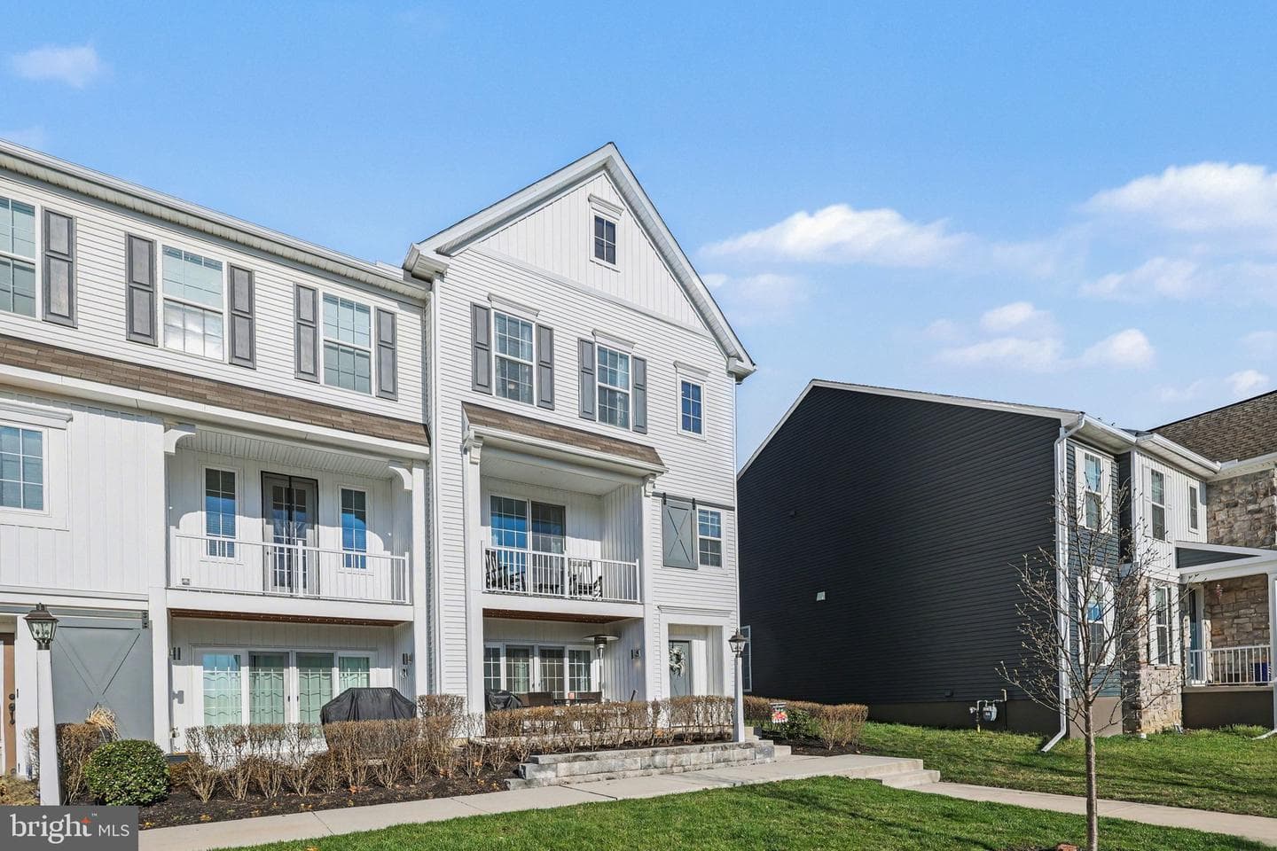 3111 Ben Street photo 24