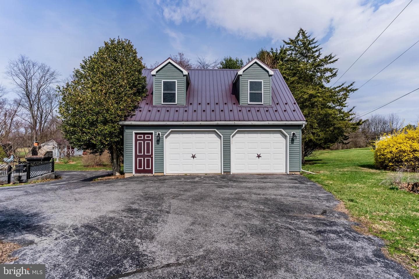 481 Centerville Road photo 2
