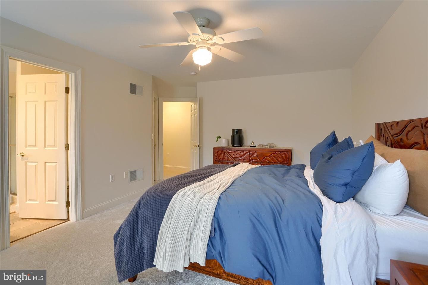 203 Friar Court photo 42