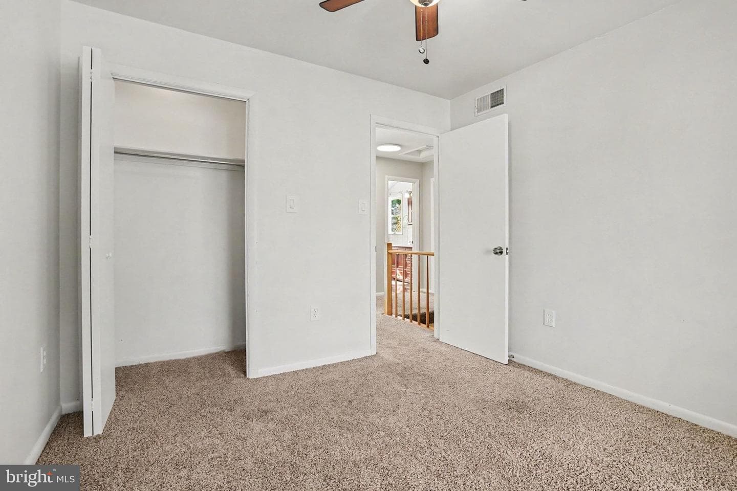 811 Wellington Drive photo 17
