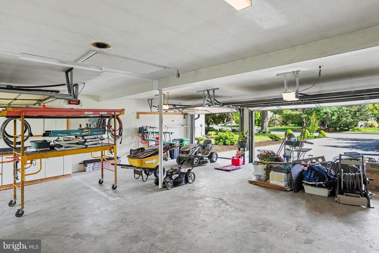 811 Wellington Drive photo 25