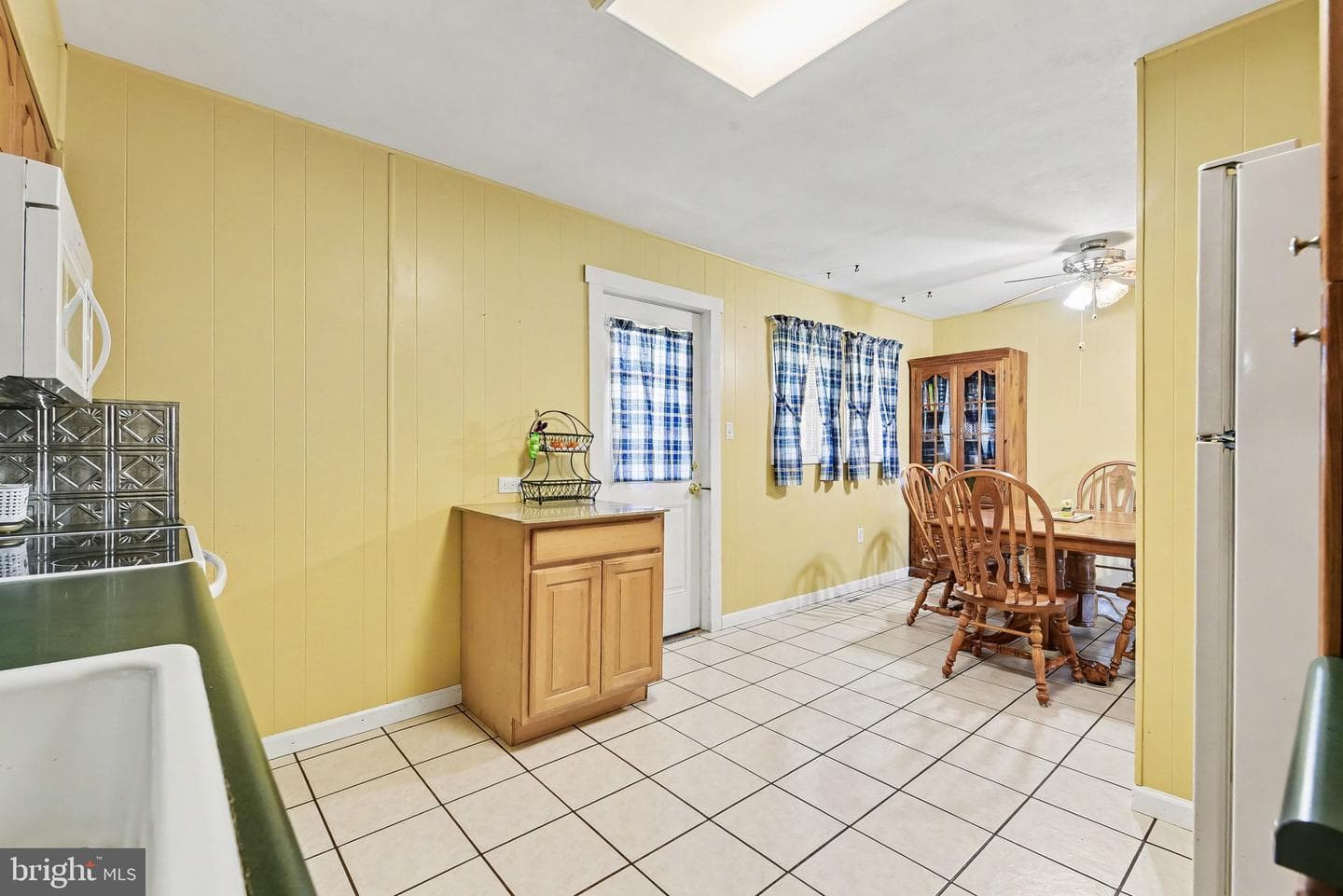 24 Maple Drive photo 10