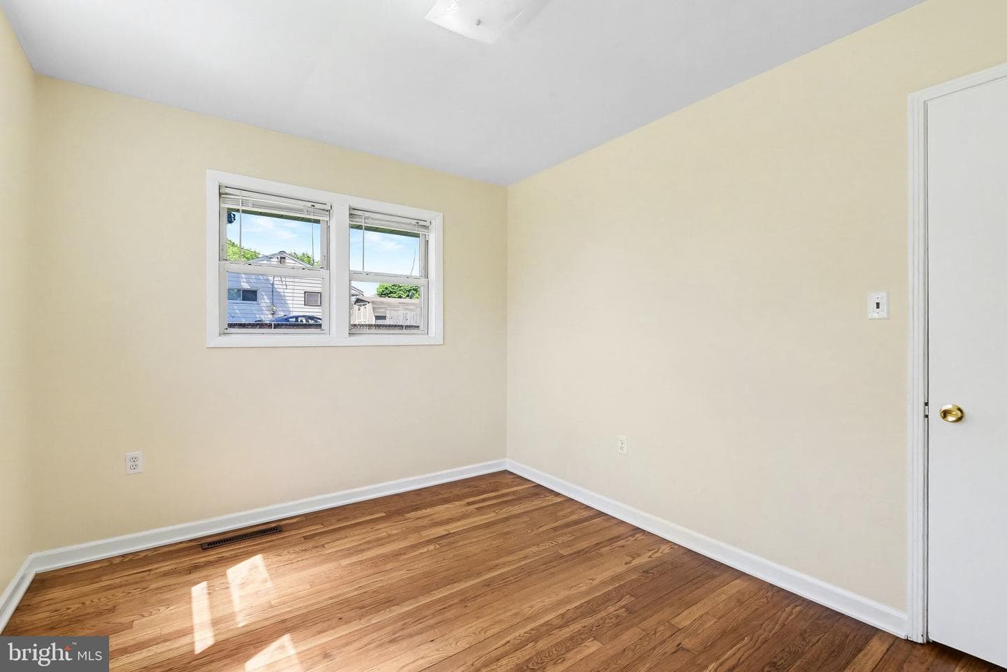 24 Maple Drive photo 16