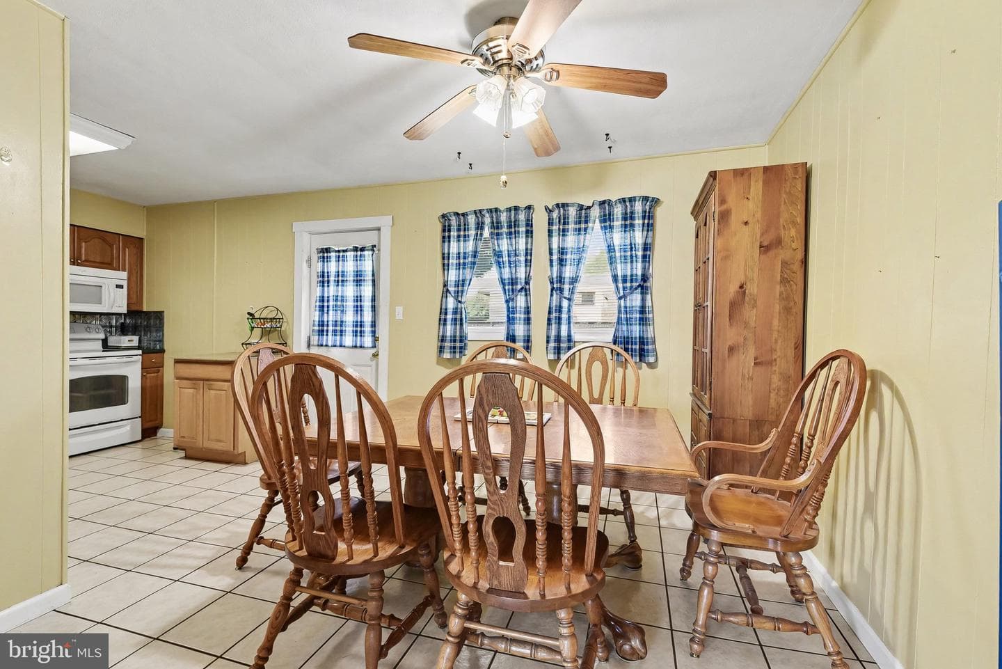 24 Maple Drive photo 8
