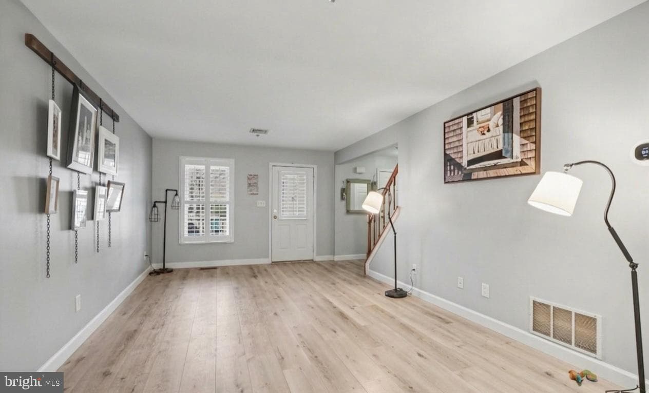 6 Westwood Court photo 3