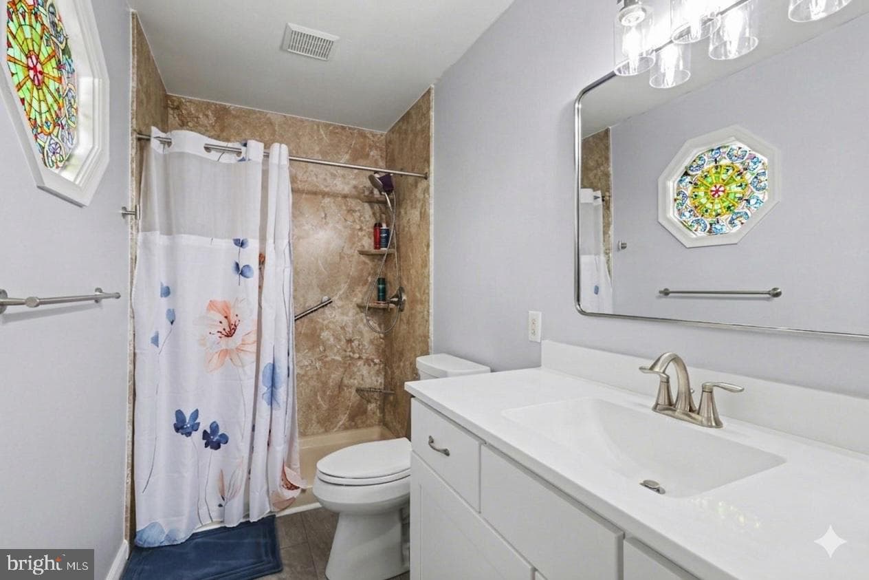 6 Westwood Court photo 38