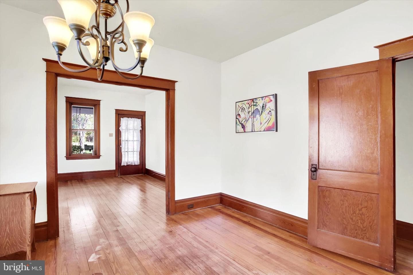 612 2nd St photo 12