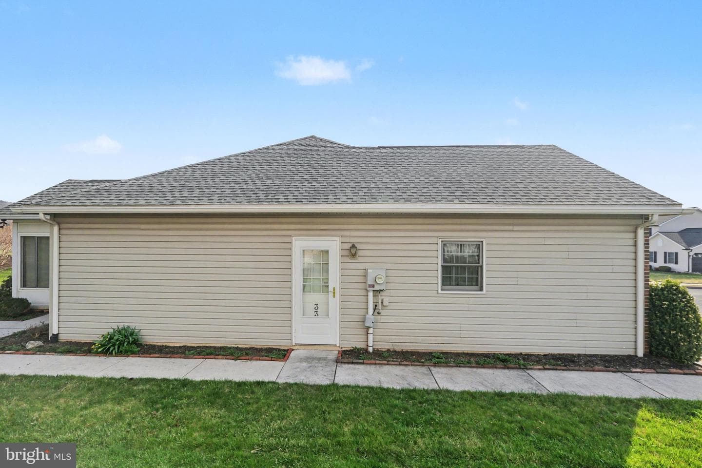 33 Blue Spruce Drive photo 4