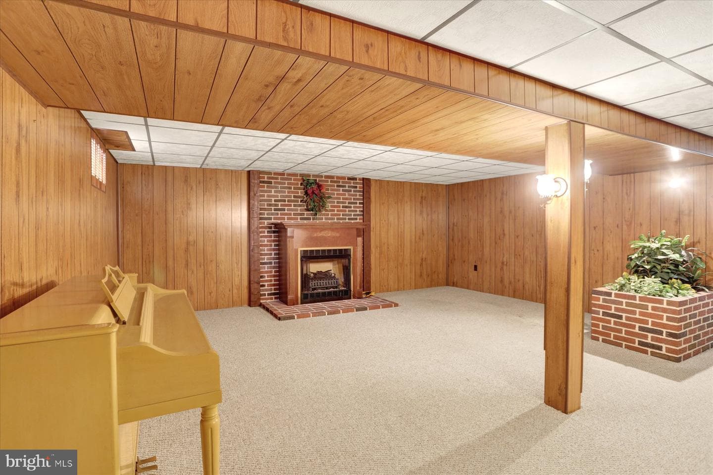 323 Evergreen Street photo 24