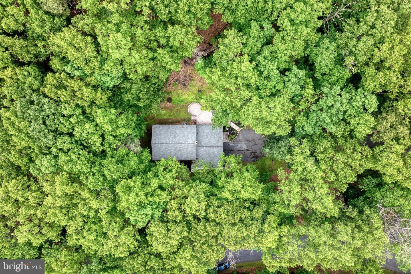 600 Rocky Drive photo 2