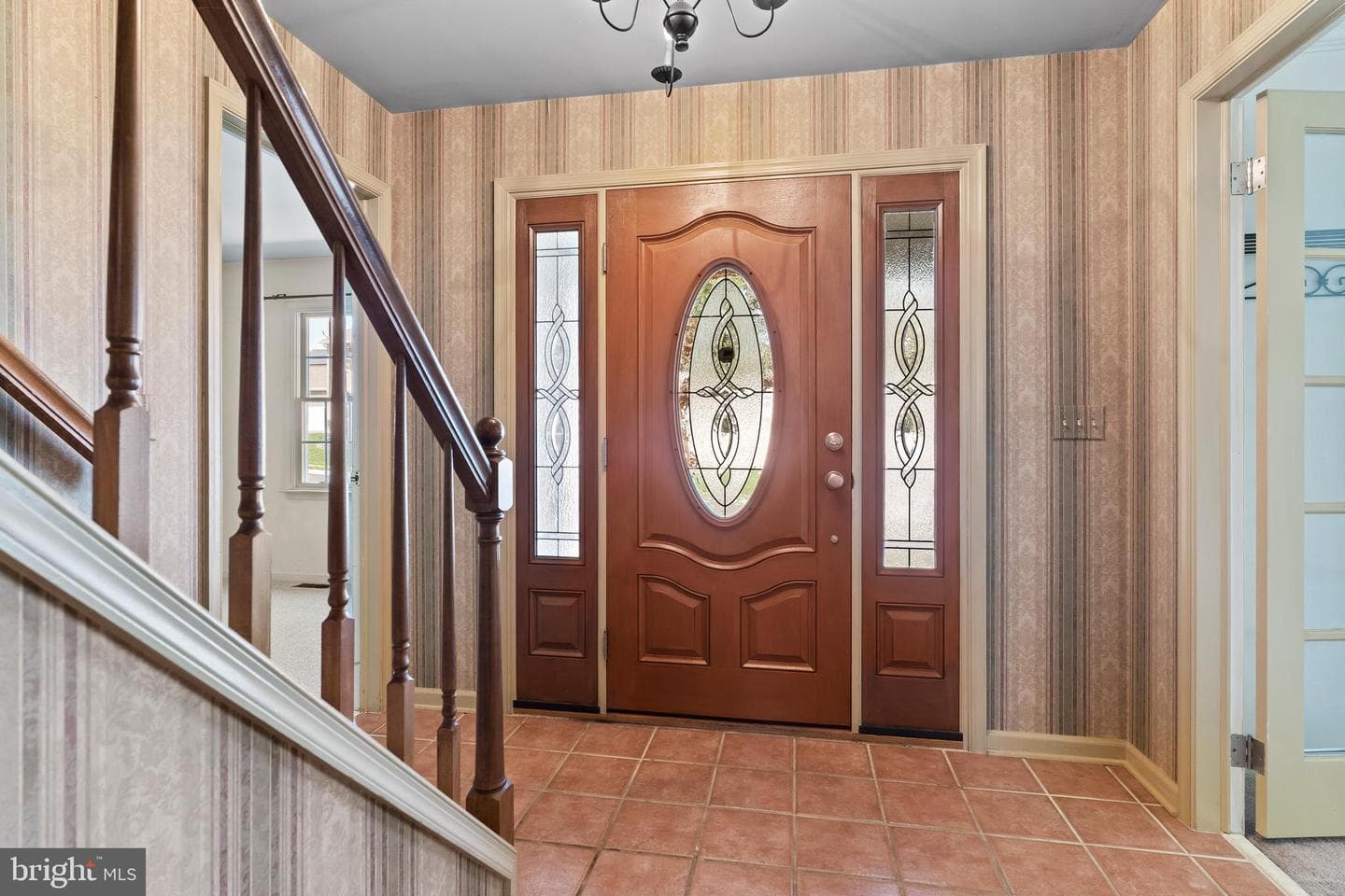 914 Maplewood Lane photo 12