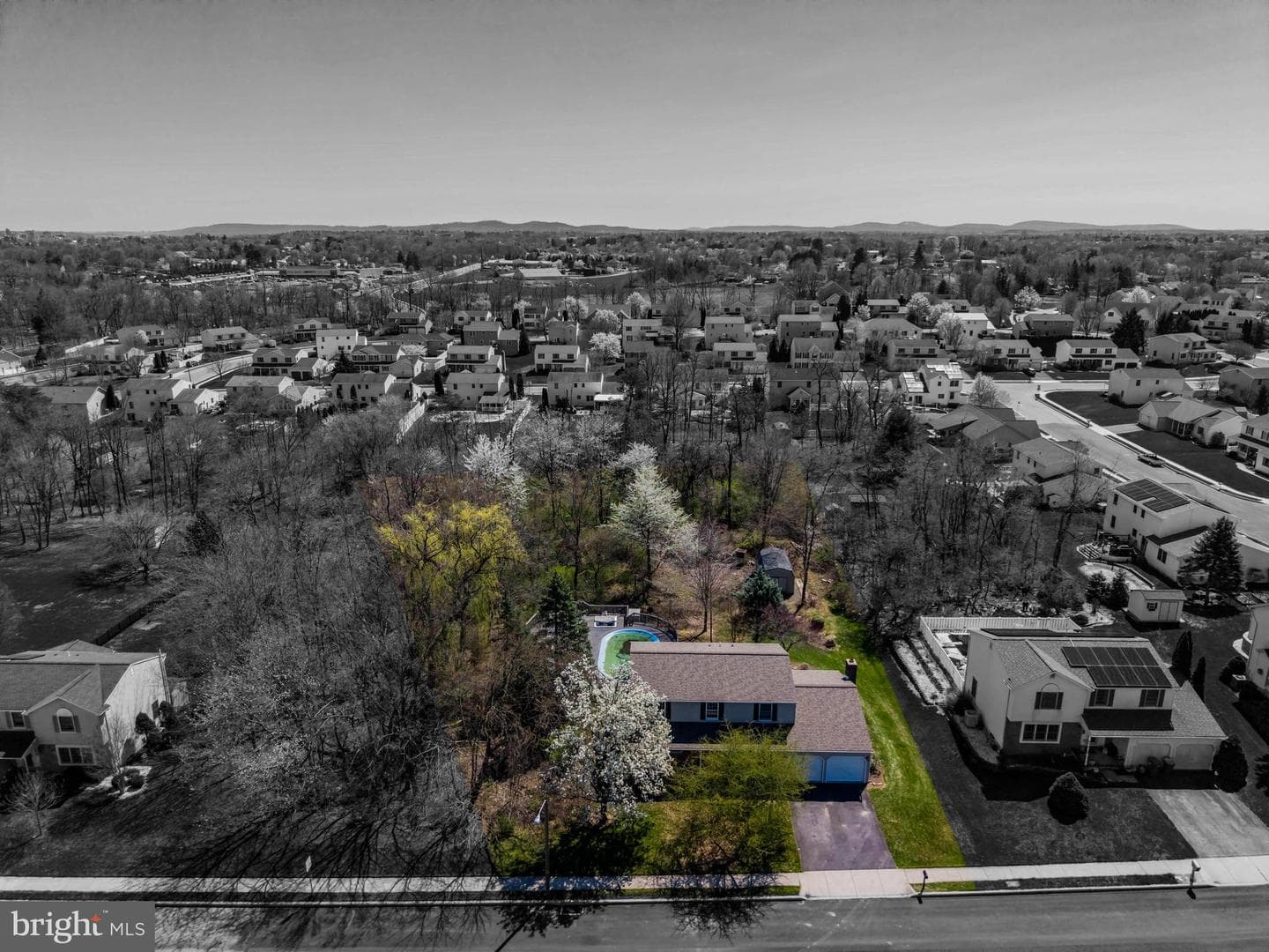 914 Maplewood Lane photo 46