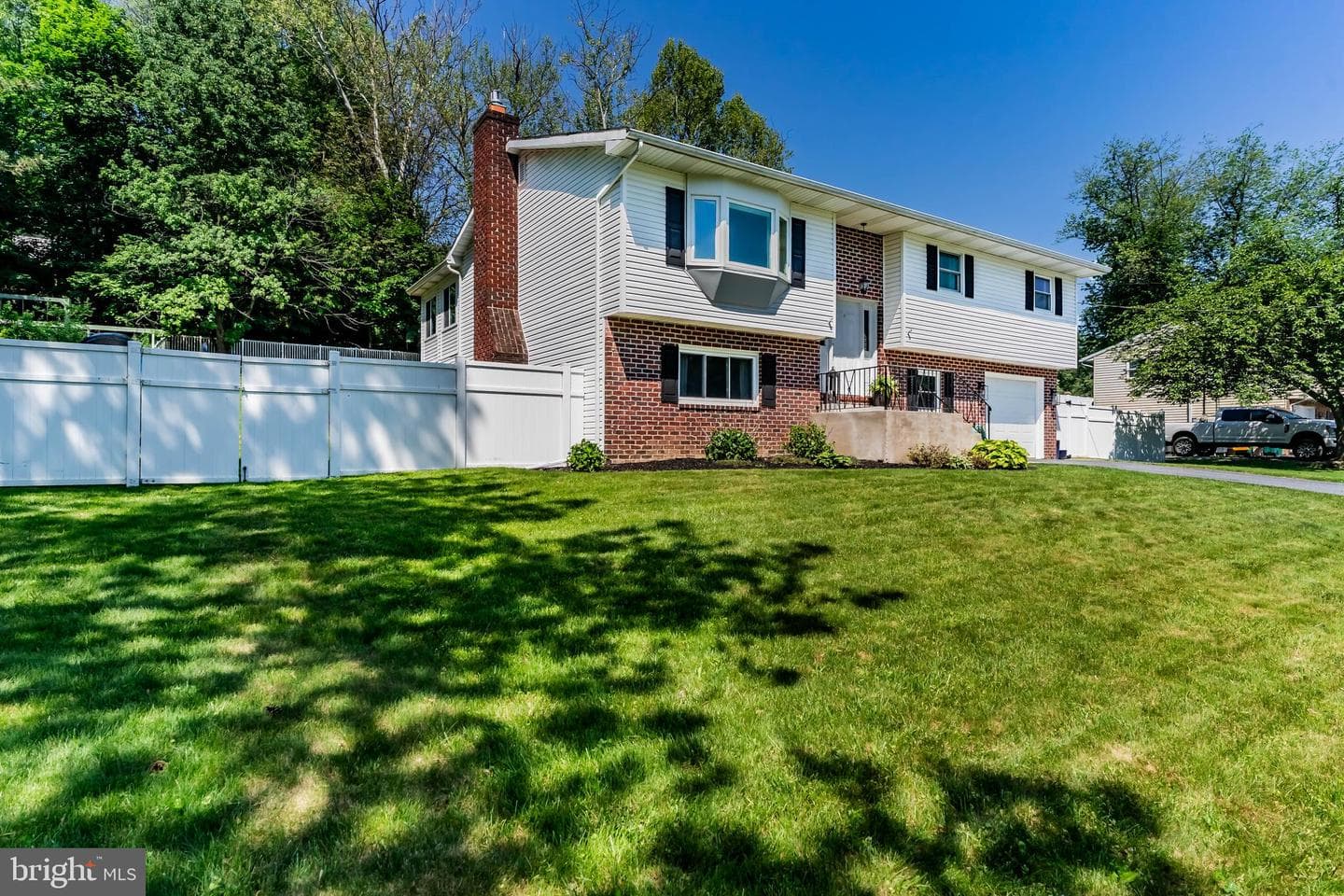 5242 Terrace Road photo 3