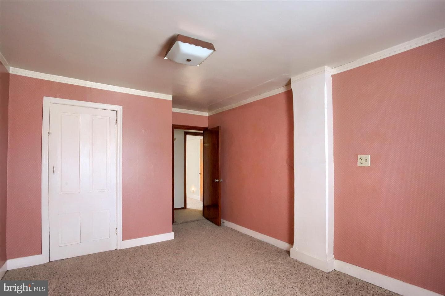 430 N East Street photo 26