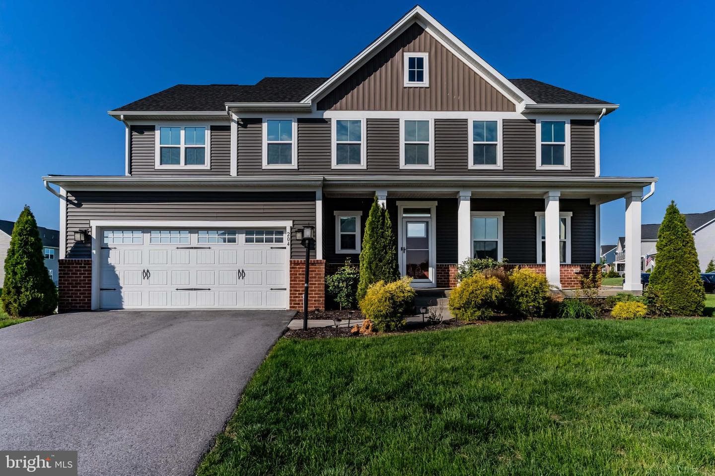 204 Harrier Drive photo 1