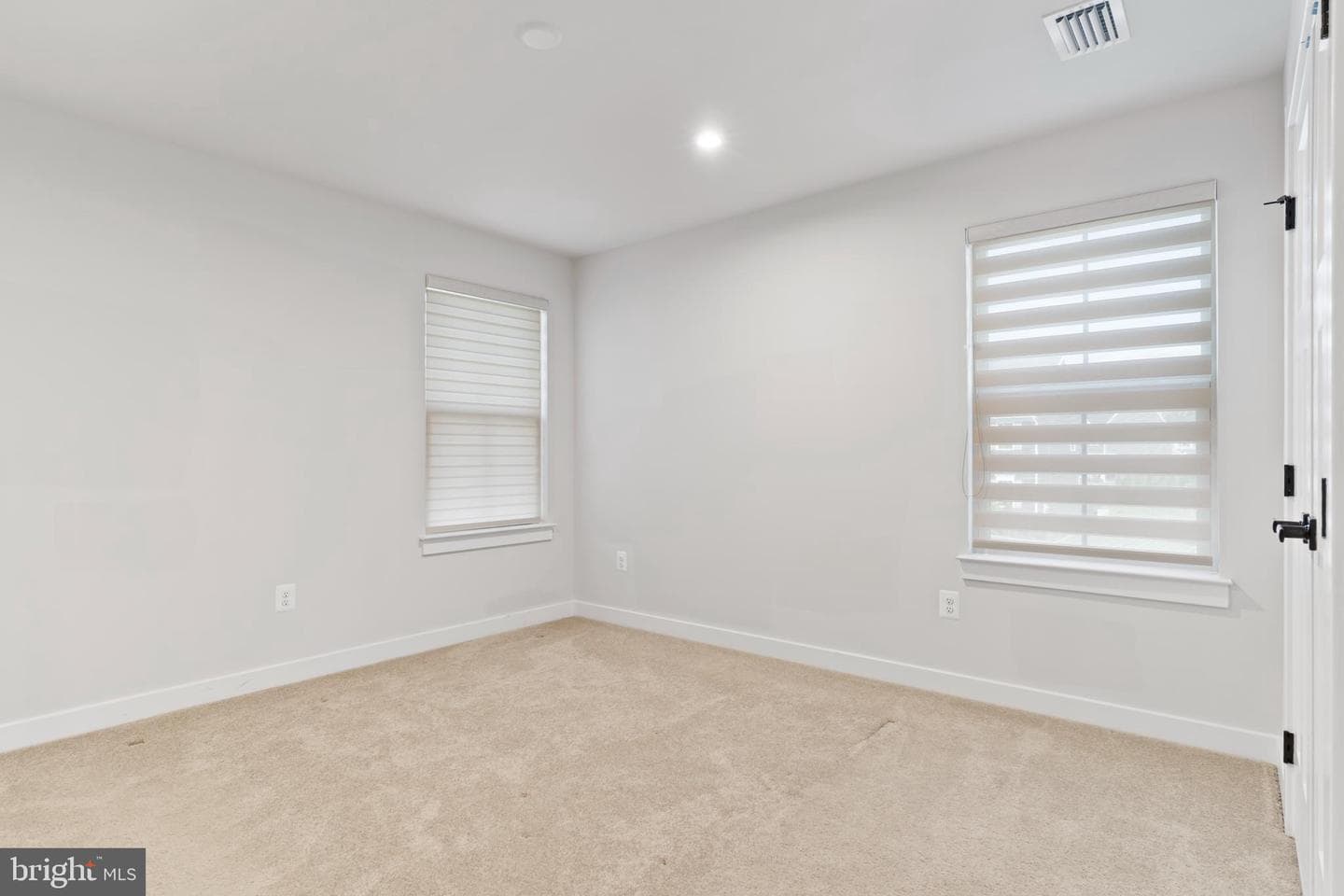 204 Harrier Drive photo 27