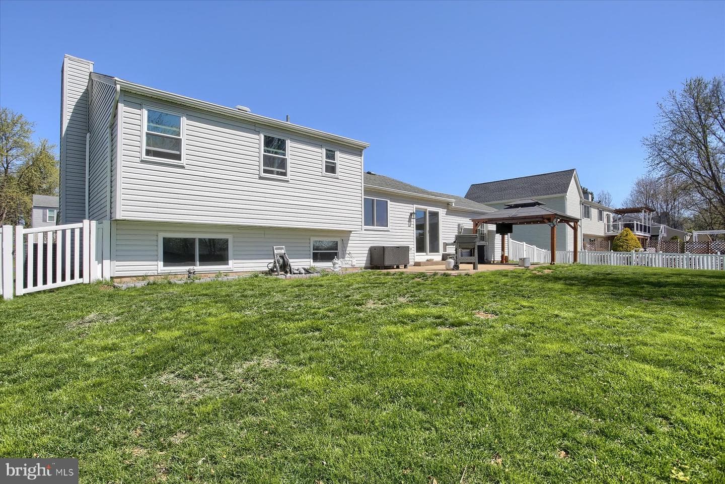 915 Derbyshire Avenue photo 34