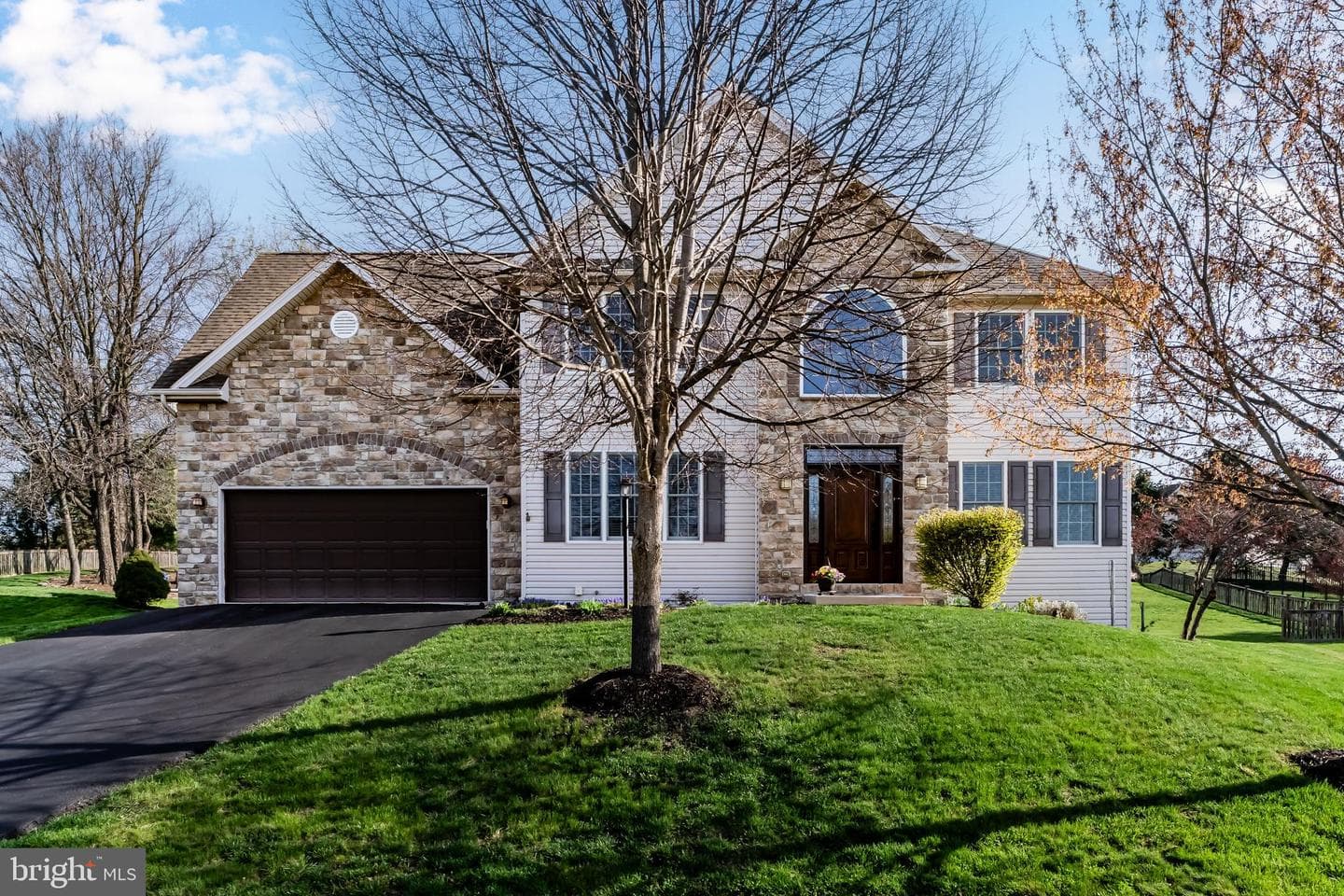 8 Bayberry Road photo 1