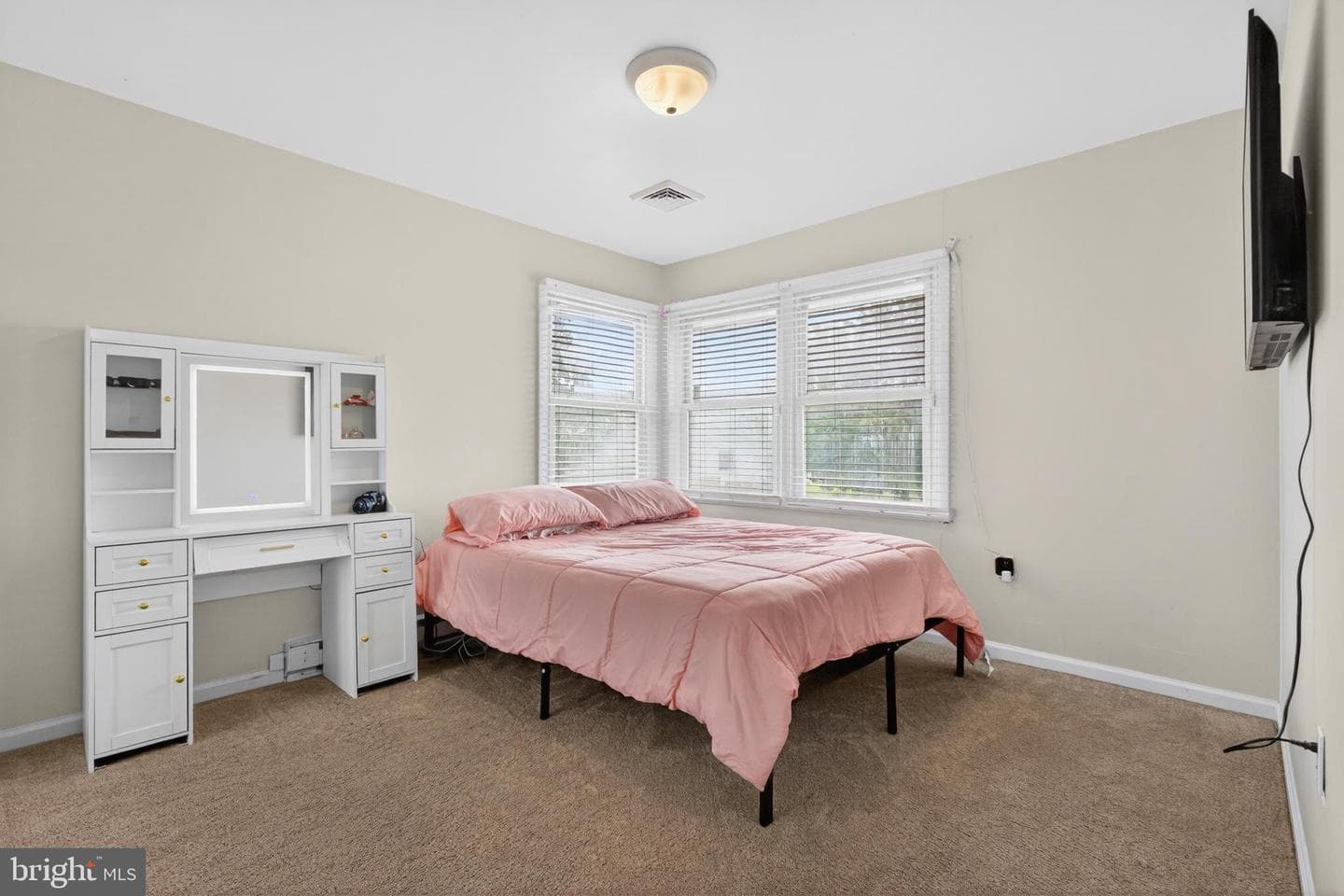 12 White Birch Avenue photo 19