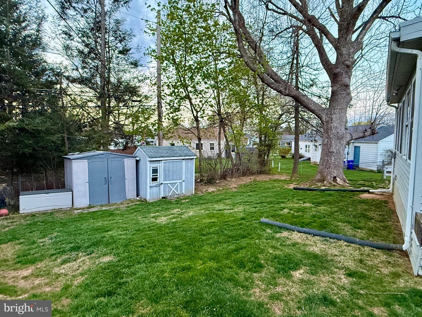 1294 Warwick Road photo 26
