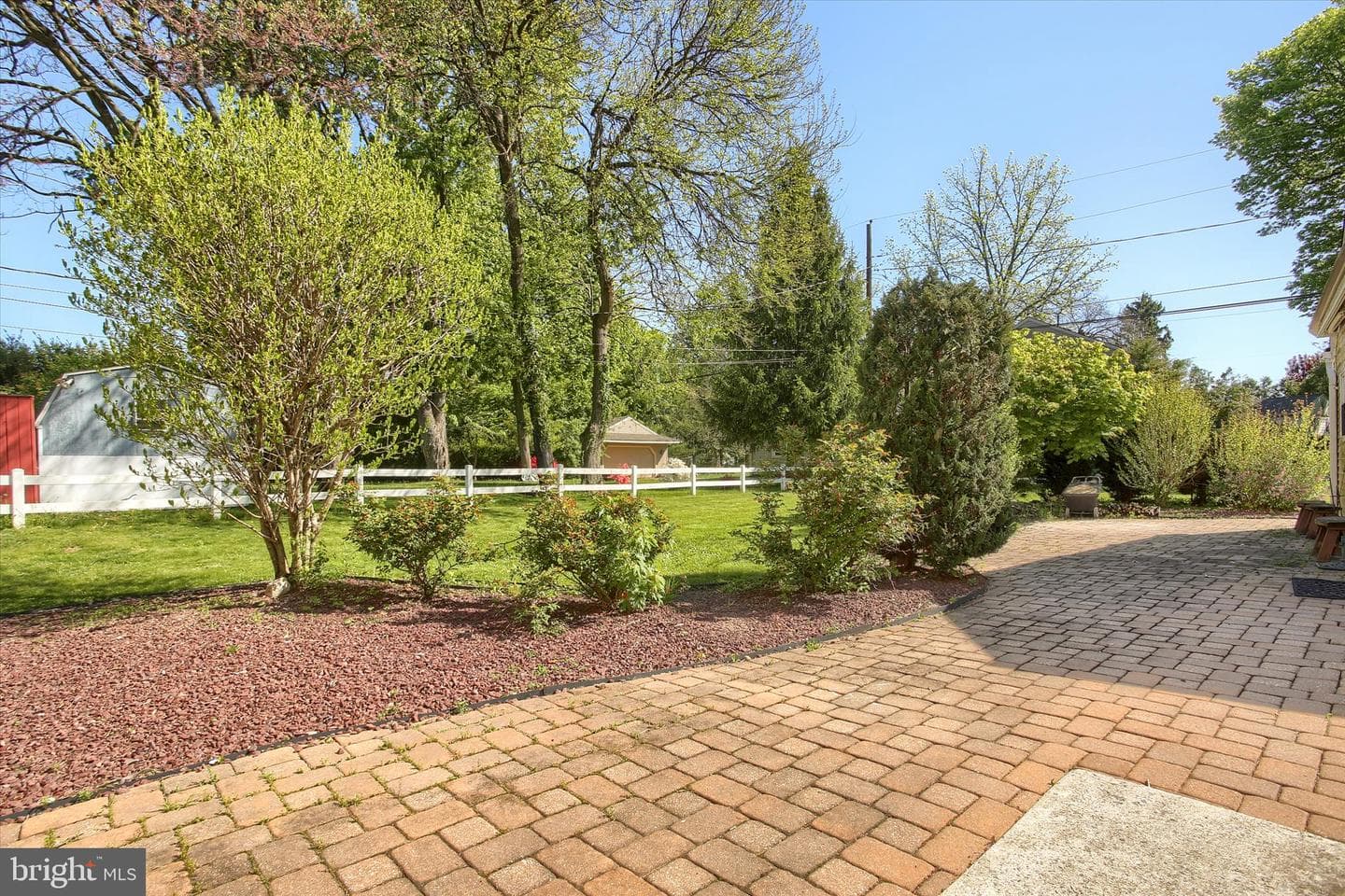 25 Oak Avenue photo 42