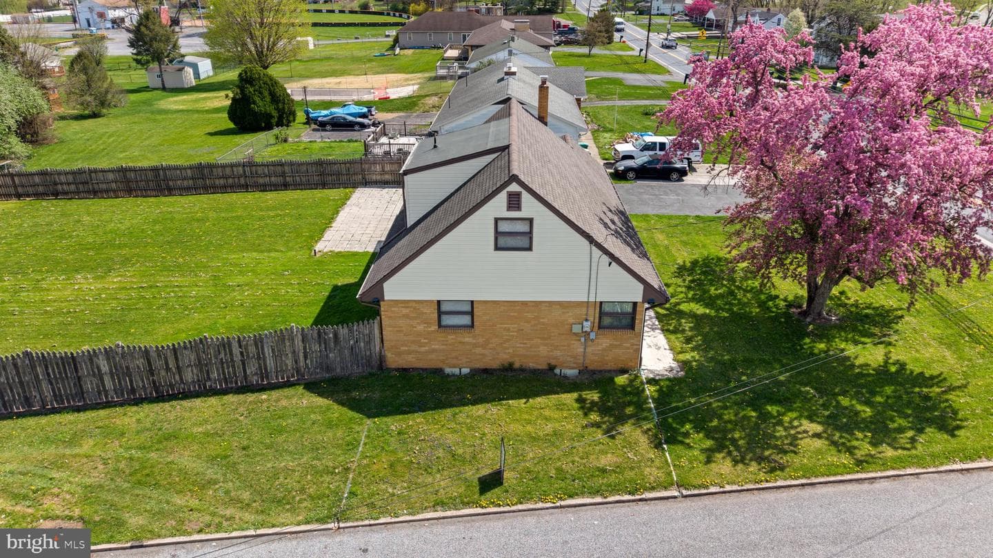 917 Wertzville Road photo 39