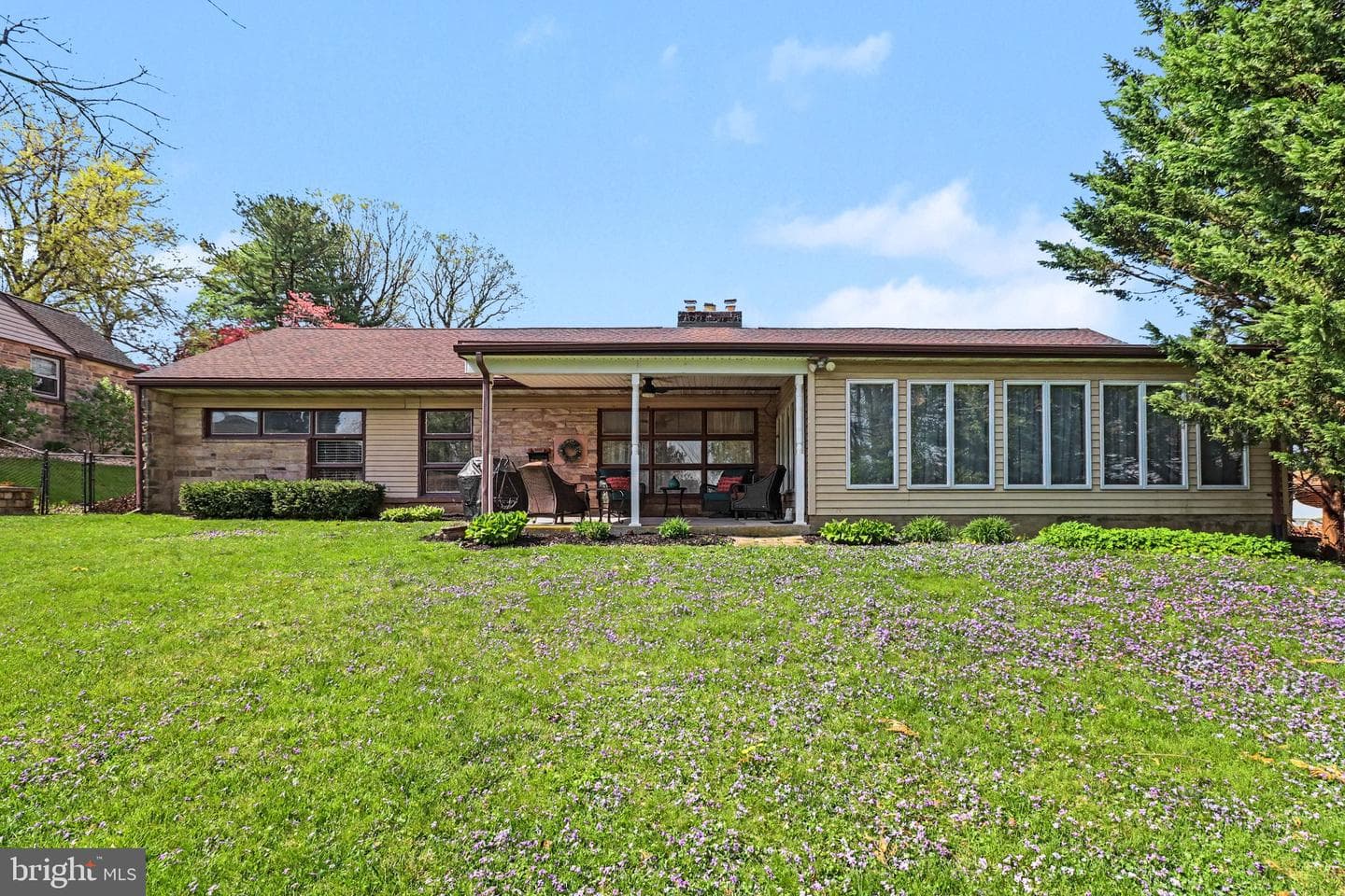 907 Allen Street photo 30