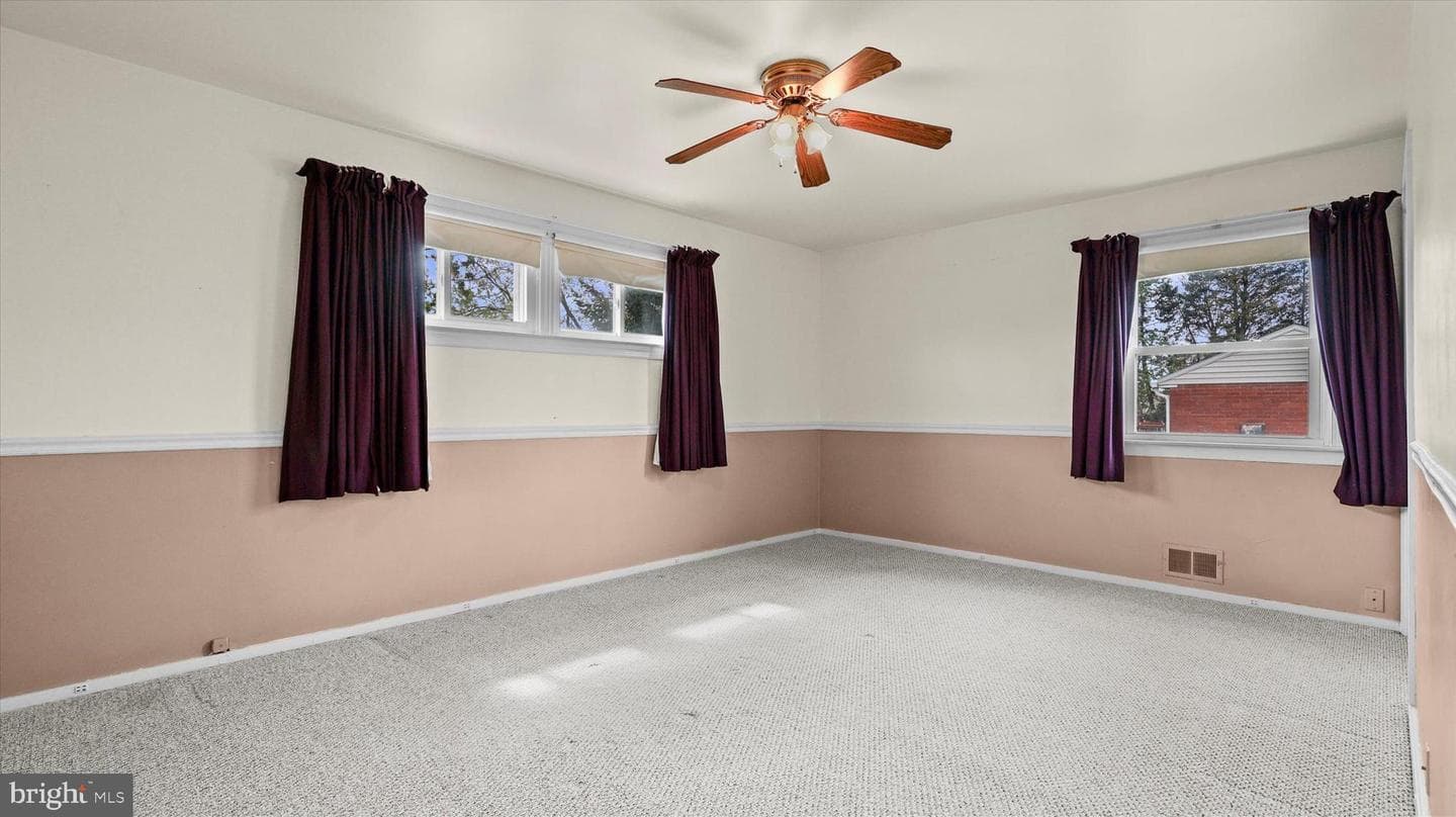 20 Kensington Drive photo 11
