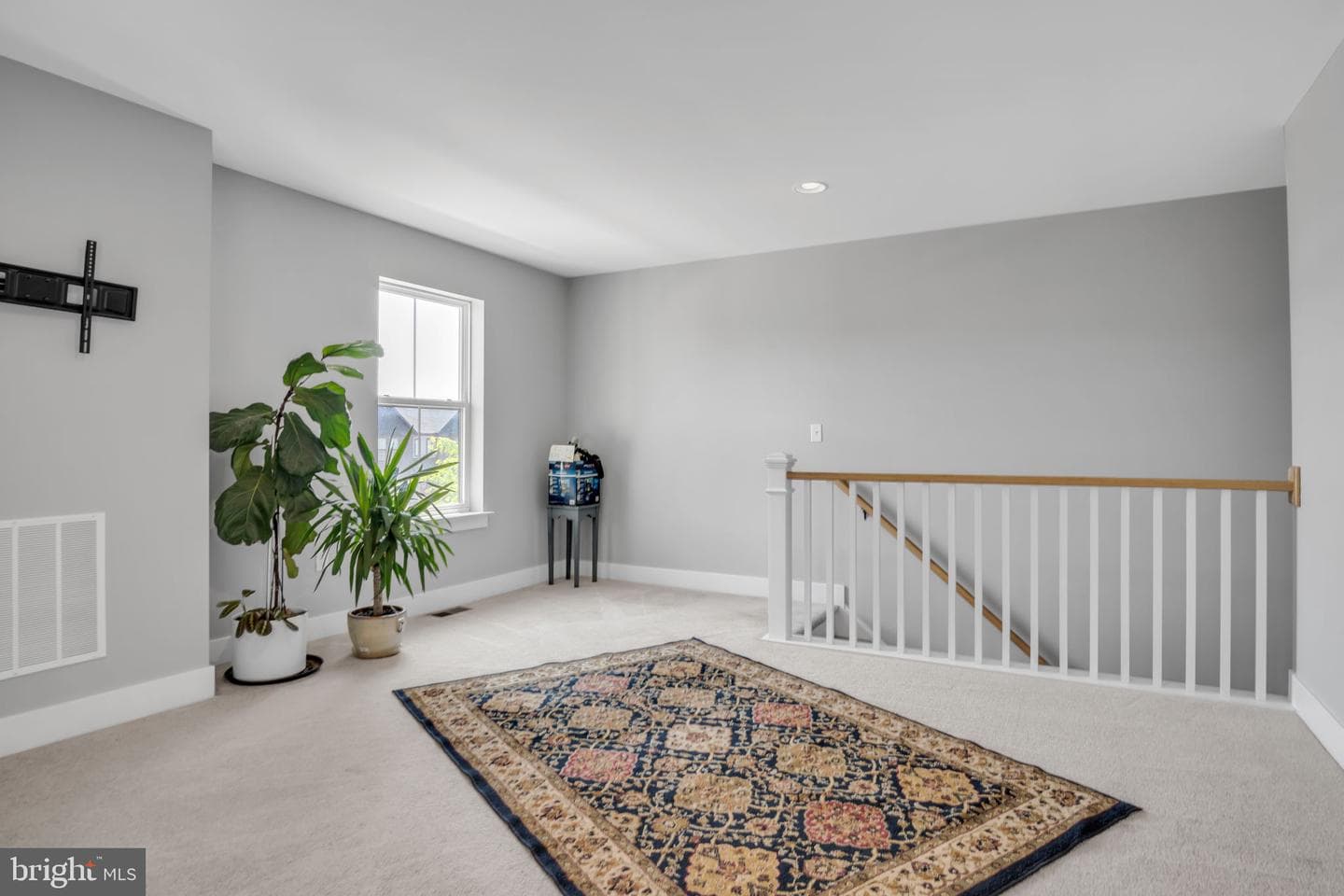 215 Estate Drive photo 16