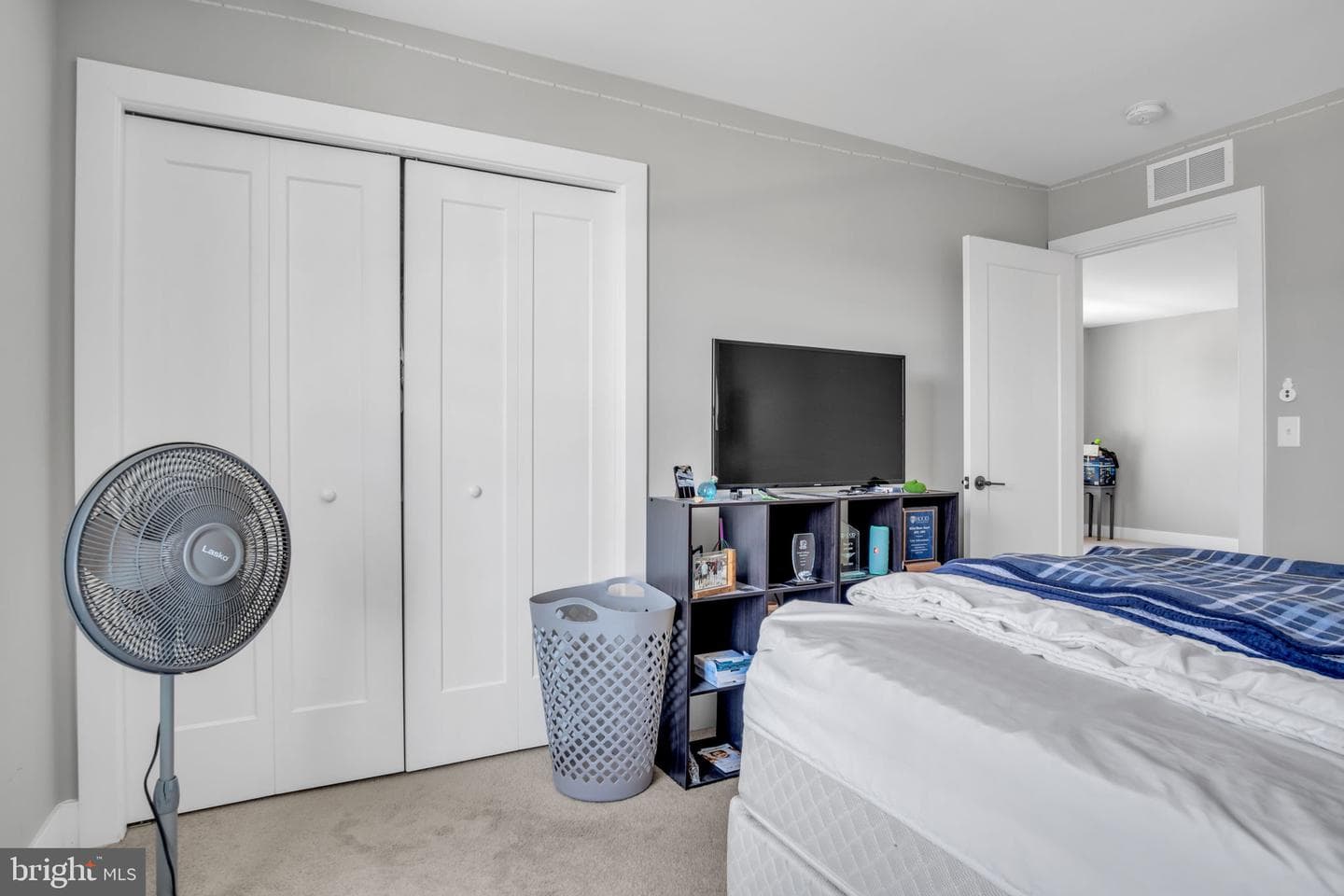 215 Estate Drive photo 20