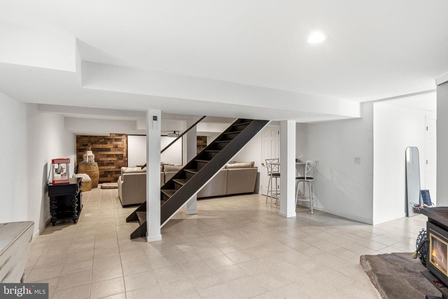 662 Shannon Road photo 28