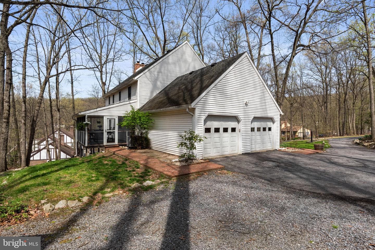662 Shannon Road photo 5