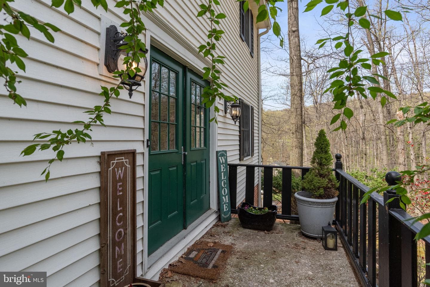662 Shannon Road photo 9