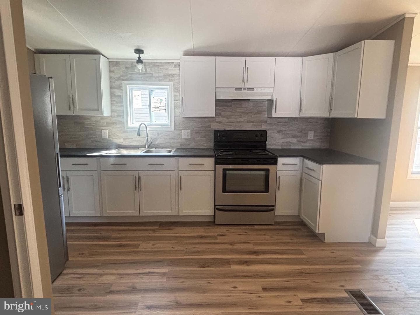182 Rustic Drive photo 6
