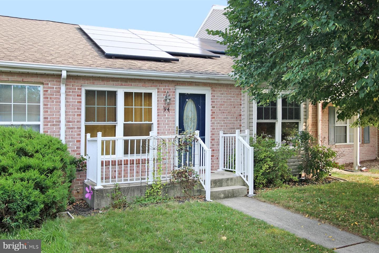 94 Tory Circle photo 2